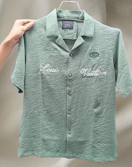 ট্রেন্ডি সবুজ টেক্সচার ডিজাইন হাফ হাতা শার্ট